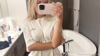 Breckie Hill Nipple Pokies Bounce OnlyFans Video Leaked